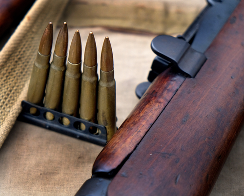 The LeeEnfield is a bolt-action, magazine-fed, repeating rifle that served as the main firearm by the military forces of the British Empire and Commonwealth during the first half of the 20th century. Clip of 5 cartridges. Two clips can be loaded.