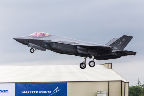 US Marine Corp F-35B stealth takes off