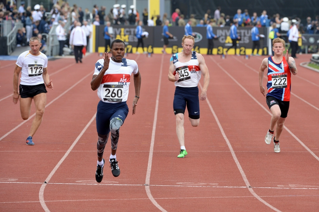 Male athletes sprint race, location